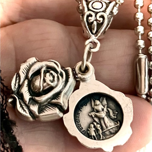 SAINT MICHAEL ROSARY LOCKET NECKLACE - Picture 2 of 10